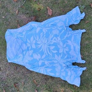 Women's medium entro blue top